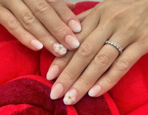 famenails d7 nude pink white floral nails