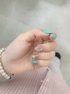 famenails d7 turquoise silver glitter nails